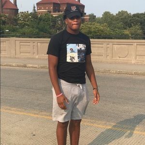 Meet your Posher, Joshua